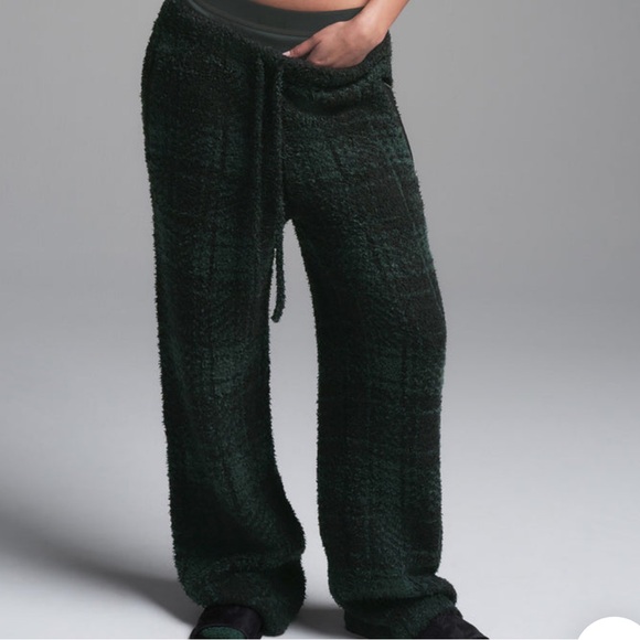 SKIMS Pants - Skims Cozy Knit Unisex Pants